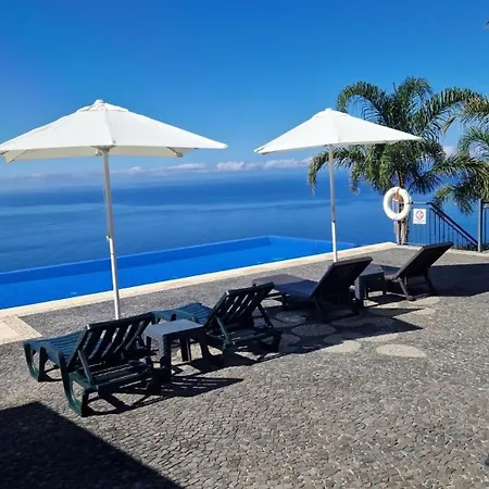Ocean View Madeira 4 Apartment *